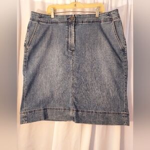 Talbot Woman's Jean Skirt size 16P Comfortable Casual Timeless
